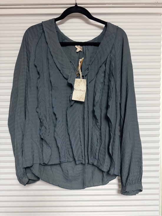 Hem & Thread Tops - Lightweight Slate Blue Ruffle-Front Women's Top - Large